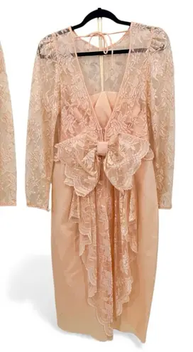 Vintage Totally 80s Peach Lace & Satin Formal Dress Huge Bow Molly Ringwald Size 6