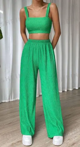 SheIn Matching Set Crop Top & Pants