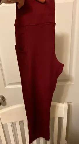 TJ Maxx Maroon Cropped Leggings