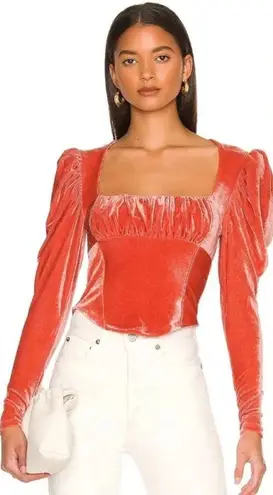 Free People Hold Me Puff Sleeve Velvet Top in Pink!