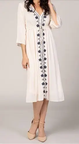 IJOAH Beige Floral Embroidered 3/4 Sleeve Midi Dress Blue Size M