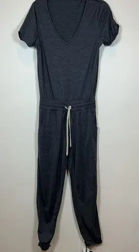 Vuori Vw424 Charcoal Grey Athleisure Knit Short Sleeve V Neck Jumpsuit XS
