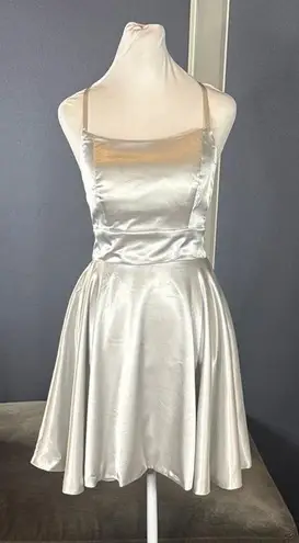 Women’s Silver Satin Short Prom Party Dress Spaghetti Straps Size 6 *READ