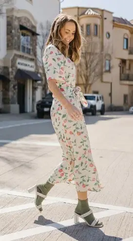 Hofmann Copenhagen Gabriella Shirt Dress in Cream 34 2 Womens Midi Tie Red Size undefined