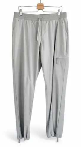 Cabela's Classic Fit Women's Size XL Light Gray Pull-on Nylon Hiking Active Pant