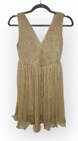Bei Bella Gold Metallic Pleated Mini Dress NYE Holiday Party Sleeveless M Size M