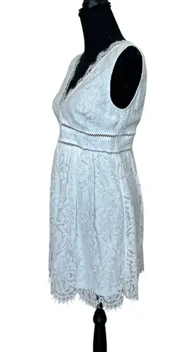Minuet White Cotton Lace Fit Flare Mini Dress LARGE Embroidered Romantic $99 NEW