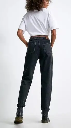 Urban Outfitters  BDG Black High Rise Mom Straight Leg Jeans 25