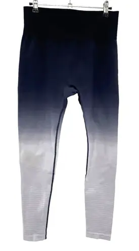 Zyia Black and White Ombre Performance High-Rise 7/8 Leggings Medium Athletic