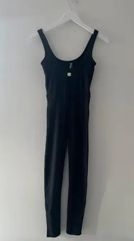 Vuori Halo Essential Jumpsuit in Black XS