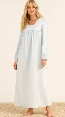 Oscar de la Renta Vintage Baby Blue Satin Lace Granny Cottage Core Night Gown