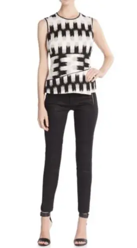 BCBGMAXAZRIA  Jolyne Asymmetrical Printed Peplum Top