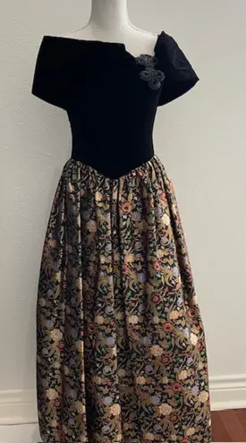 Jessica McClintock Stunning 80's Black Velvet and Brocade Tea Length Cocktail/Party/Holiday Dress