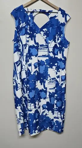 J. Peterman Blue Abstract Floral Princess Seamed Sweetheart Neckline Key