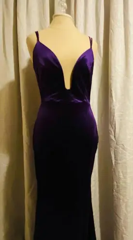 Elegant Purple Evening Gown Size 12