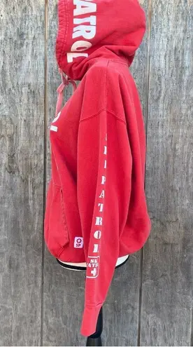 GUC RED SKI PATROL Hoodie/ pullover Size Large soft, comfy, warm coastal Beachy