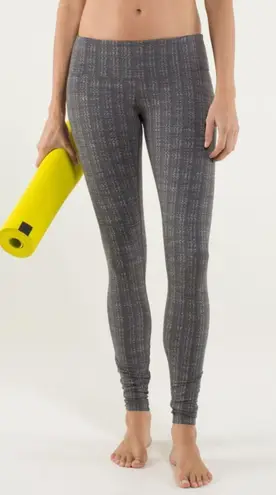 Lululemon  Women's Wunder Under Legging Gray Ziggy Wee 2 Size Small 4 No Tag - Image 1