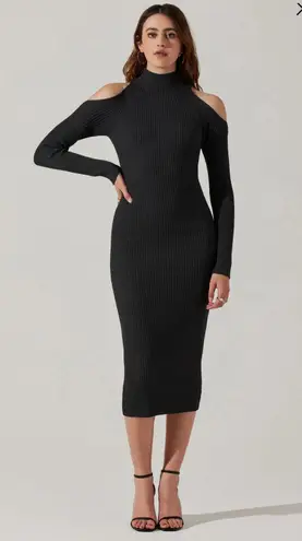 ASTR the Label Cold Shoulder Mock Neck Midi Sweater Dress in Charcoal. Size M Gray Size M