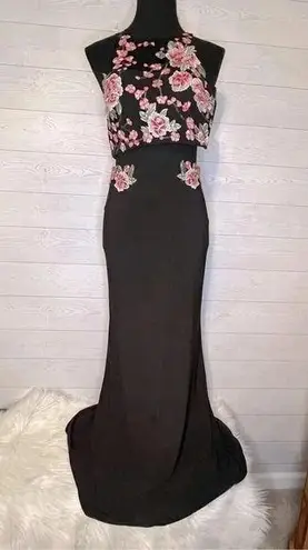 Cachet 2 piece black prom dress with floral embroidery Size 2