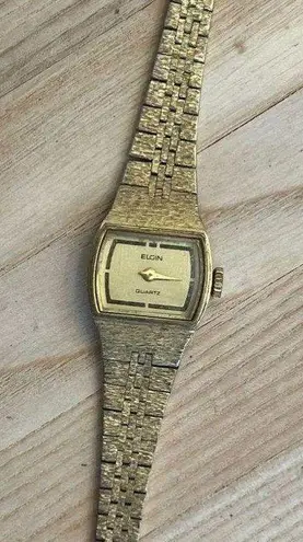 Elgin Ladies Watch Vintage Gold Tone Bracelet, Dial, Hands, Markers