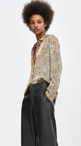 ZARA  long button up shirt. Xs
