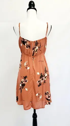 Staccato NWOT Strappy Chest Knot Dress