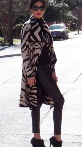New York And Company Beige Black Zebra Print Long Cardigan Knit Jacket