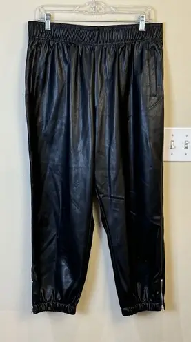 Avec Les Filles Faux Leather Joggers In Black Size Large Petite