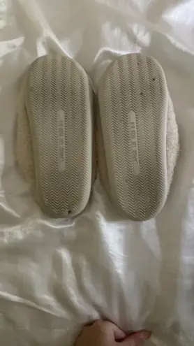 Luna Mellow Luxe Cream Yellow Smiley Face House Slippers Women’s Size 8