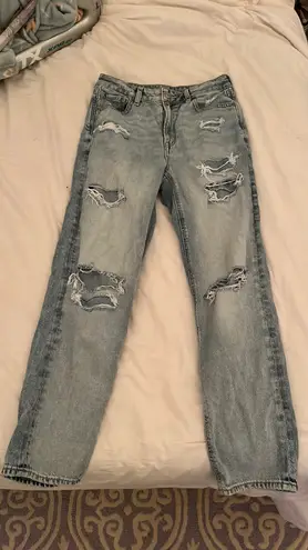 American Eagle Outfitter Mom Straight Jeans