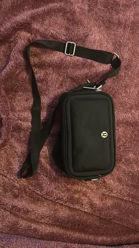 Lululemon Lululemom Crossbody Camera Bag 2L