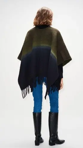 Claudie Pierlot Azimuth poncho Size undefined