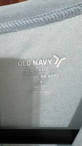Old Navy Active  Short Sleeve - Image 3