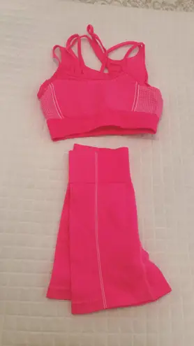 Shorts & Padded Bra Set Size Small Pink