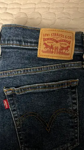 Levi's Wedgie Straight Jeans