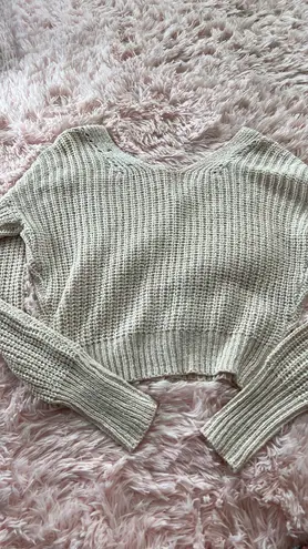 moon&madison White Knit Cropped sweater