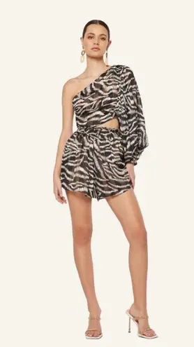 Elliatt  Divinity Black & White One Shoulder Romper