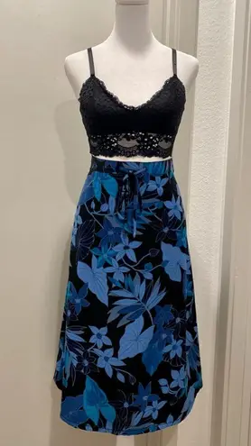 Sag Harbor VTG 80s 90s Black & Blue Tropical Floral Knee-Length Skirt