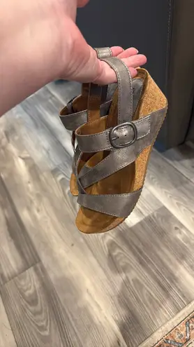 Sofft wedge silver cork candles Size 8