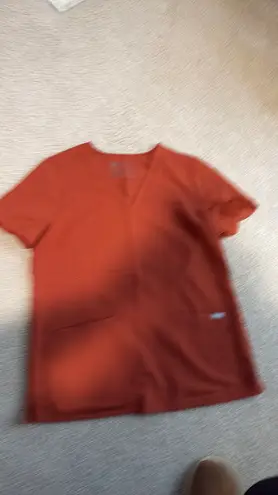 Large auburn Zamora  Jogger Scrub Pants + Medium Casma figs scrub top thumbnail 3