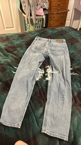 American Eagle Outfitters Ripped Short Jeans