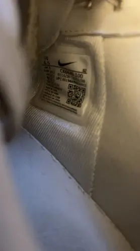 Nike Air Force 1 Pixel