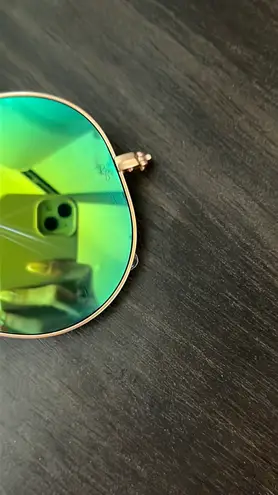 Ray-Ban Green Polarized Classic Aviator