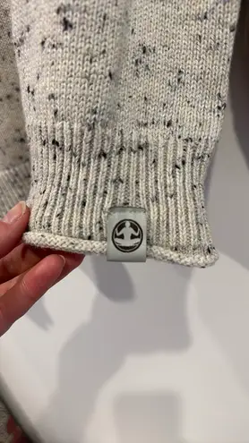 Levitate Sweater Gray Size M