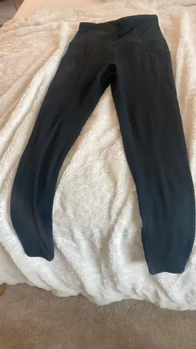 Black Core io Leggings