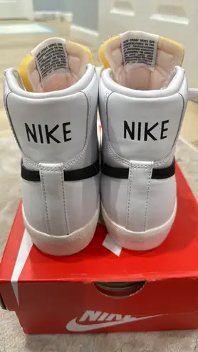 Nike Sneakers