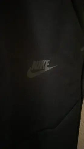 Nike Men’s Tech Sweatpants