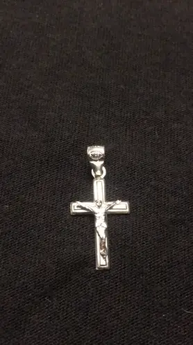 Solid Silver Chain Rope Chain 20in 2mm And Silver Cross