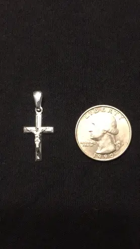 Solid Silver Chain Rope Chain 20in 2mm And Silver Cross