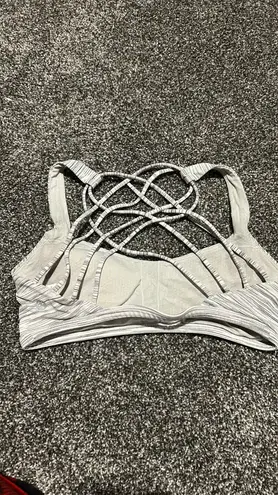 Lululemon sports bra